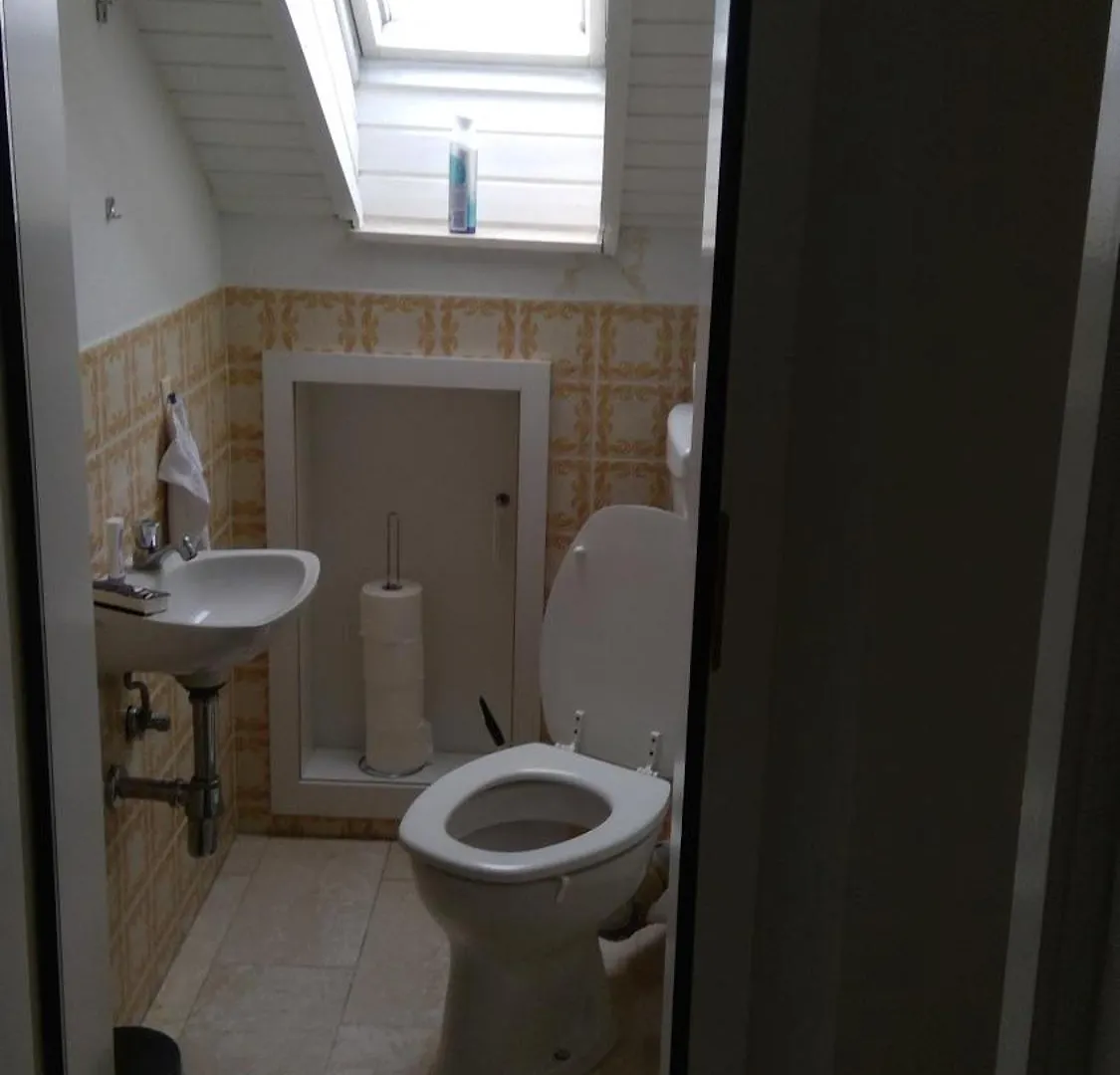 Homestay Privat Host Apartment Untermeitingen